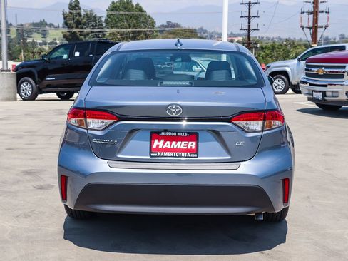 Used 2025 Toyota Corolla LE FWD image 6