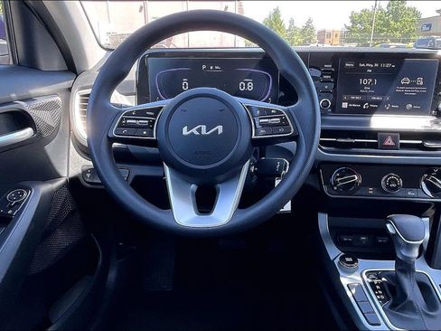 Used 2026 Kia Seltos LX FWD image 5