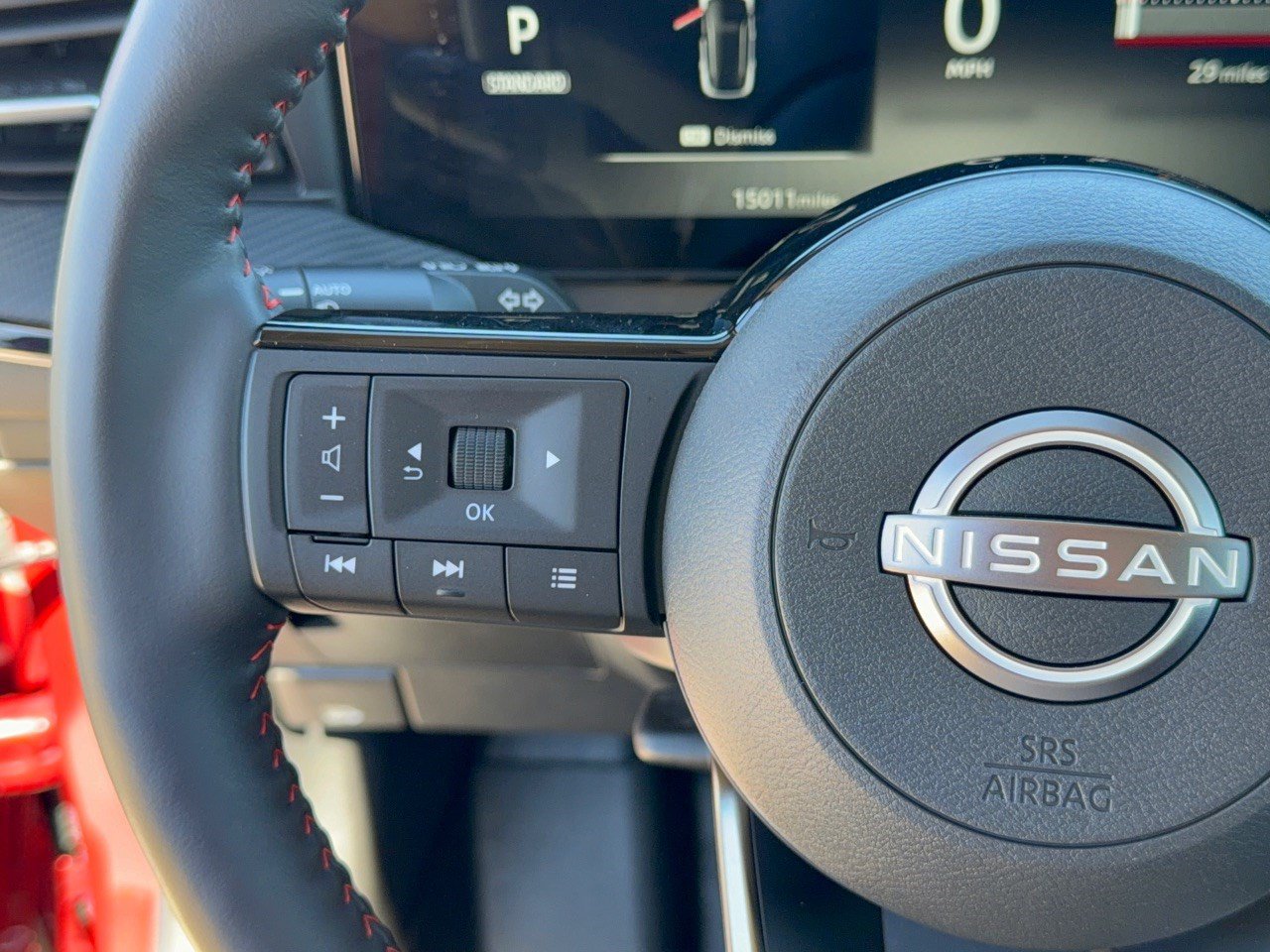 Used 2025 Nissan Kicks SR w/ SR Premium Package AWD/4WD image 18