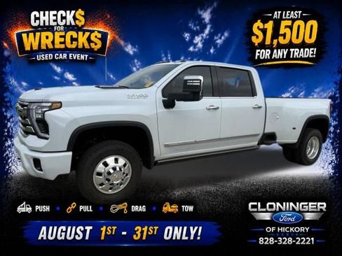 Used 2026 Chevrolet Silverado 3500 High Country w/ High Country Premium Package AWD/4WD image 1