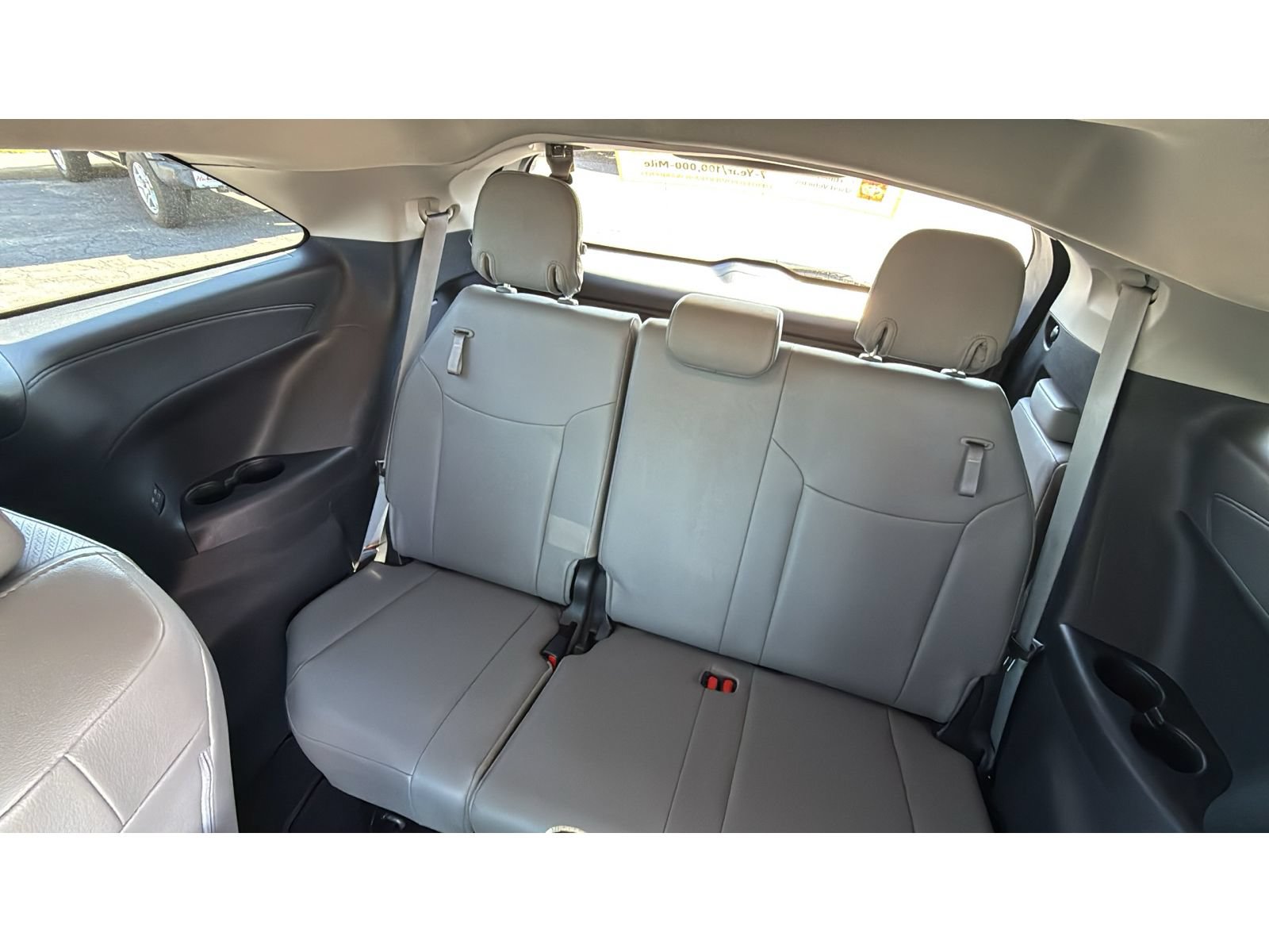 Certified 2025 Toyota Sienna XLE FWD image 43