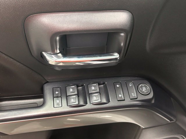 Used 2018 Chevrolet Silverado 1500 LT w/ All Star Edition AWD/4WD image 12