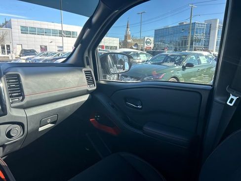 Certified 2023 Nissan Frontier PRO-4X w/ Pro Convenience Package image 25