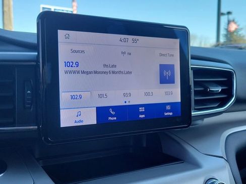Certified 2023 Ford Explorer XLT w/ Equipment Group 202A AWD/4WD image 19