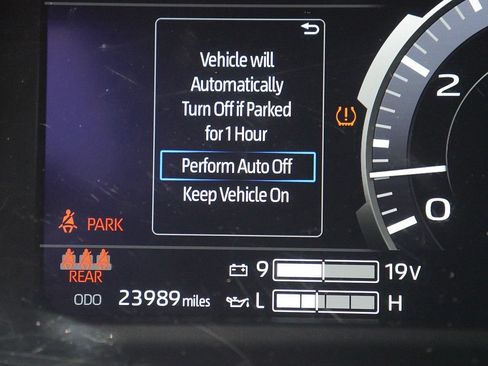 Used 2026 Toyota Tundra Limited AWD/4WD image 29