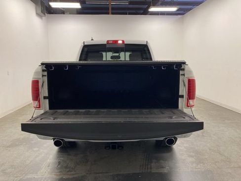 Used 2018 RAM 1500 Laramie AWD/4WD image 29