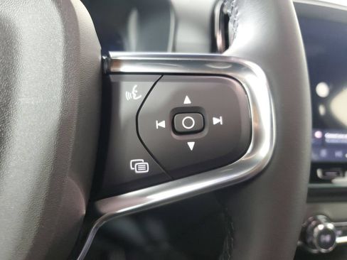 Used 2026 Volvo XC40 B5 Core AWD/4WD image 28