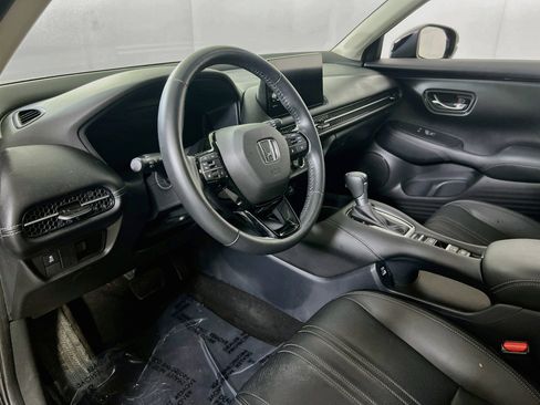 Used 2023 Honda HR-V EX-L image 9