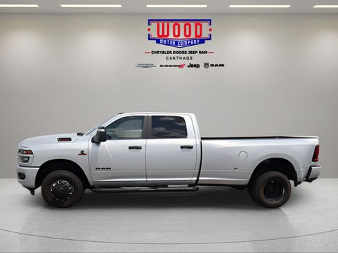 New 2026 RAM 3500 Big Horn AWD/4WD image 6