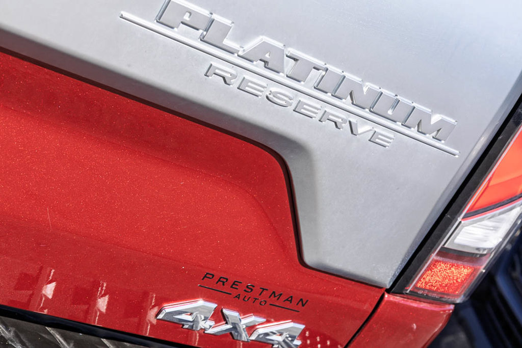 Used 2024 Nissan Titan Platinum Reserve AWD/4WD image 43