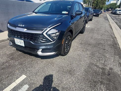 Used 2023 Kia Sportage LX AWD/4WD image 4