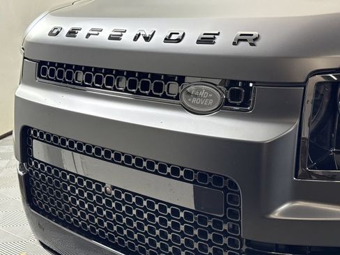 Used 2026 Land Rover Defender 110 OCTA AWD/4WD image 12