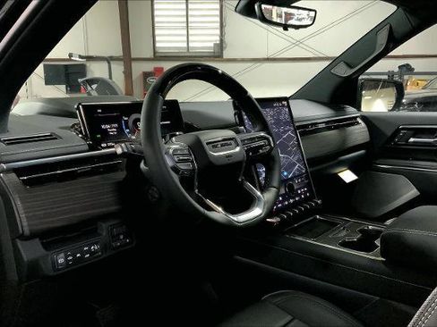 New 2025 GMC Sierra EV Denali image 7