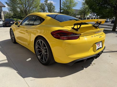 Used 2016 Porsche Cayman GT4 image 7
