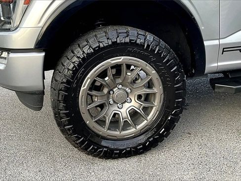 Used 2021 Ford F150 Lariat w/ Equipment Group 502A High image 8