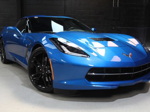 Used 2015 Chevrolet Corvette Stingray Coupe w/ 2LT Preferred Equipment Group image 9