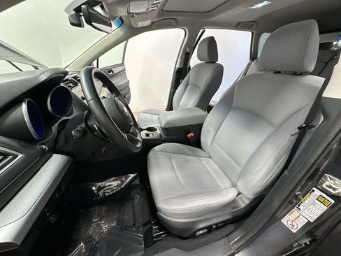 Used 2019 Subaru Outback 2.5i Premium image 17