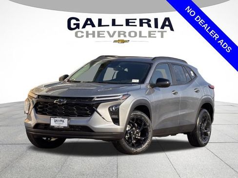 New 2026 Chevrolet Trax LT w/ Driver Confidence Package FWD image 1
