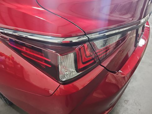 Used 2024 Lexus ES 350 w/ Premium Package FWD image 35