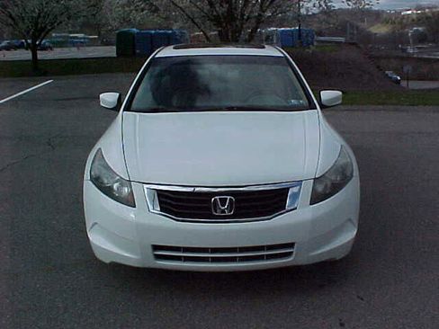 Used 2010 Honda Accord EX image 3