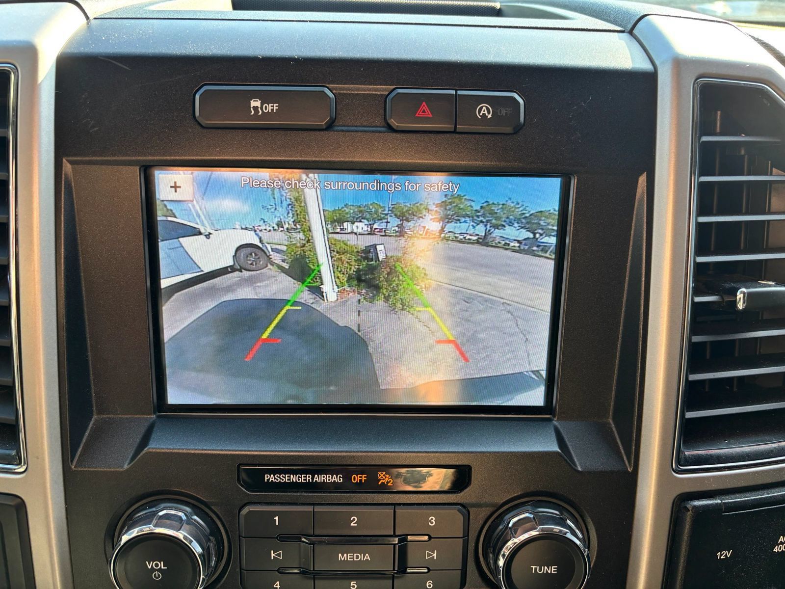 Used 2019 Ford F150 Lariat AWD/4WD image 21