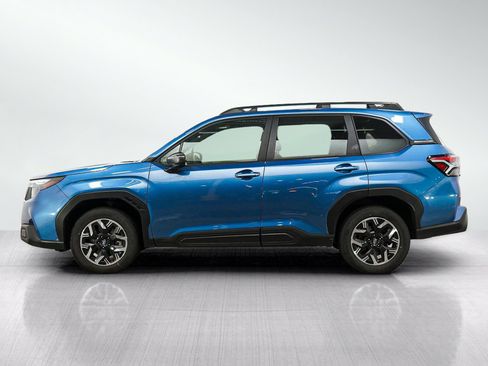Used 2025 Subaru Forester Premium AWD/4WD image 3