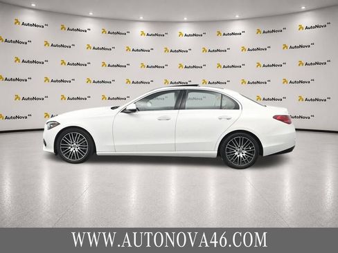 Used 2023 Mercedes-Benz C 300 4MATIC Sedan image 3