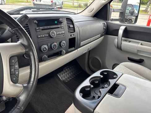 Used 2007 Chevrolet Silverado 2500 LT w/ Suspension Package, Off-Road AWD/4WD image 55