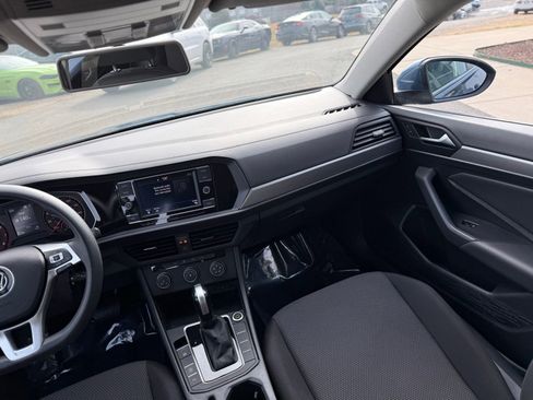 Used 2021 Volkswagen Jetta S image 22