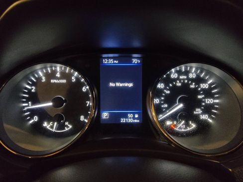 Used 2020 Nissan Rogue Sport S image 23