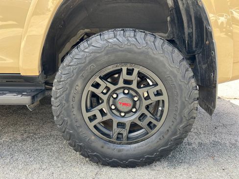 Used 2016 Toyota 4Runner TRD Pro AWD/4WD image 22
