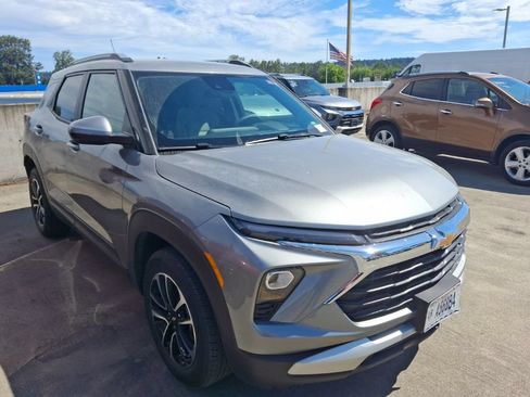 Certified 2025 Chevrolet TrailBlazer LT AWD/4WD image 2