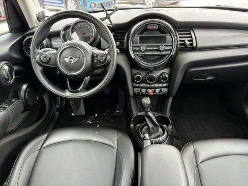 Used 2015 MINI Cooper 4-Door Hardtop image 25