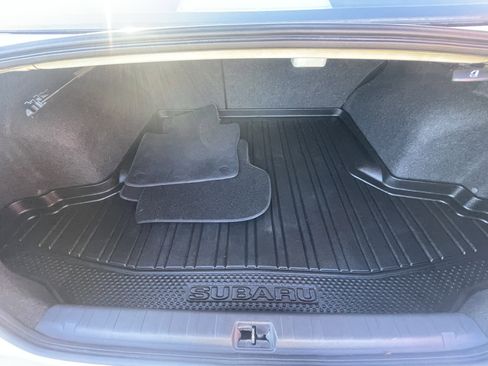 Used 2011 Subaru Legacy 2.5i Premium image 10