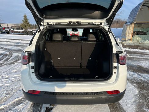 New 2026 Jeep Compass Limited image 13