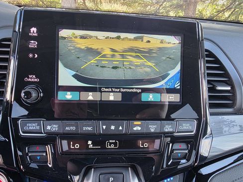 Used 2023 Honda Odyssey Elite image 19