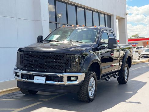 Used 2019 Ford F250 XLT w/ XLT Value Package AWD/4WD image 7