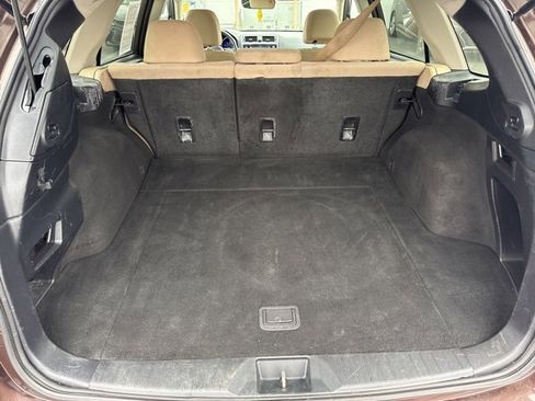 Used 2019 Subaru Outback 2.5i Premium image 10