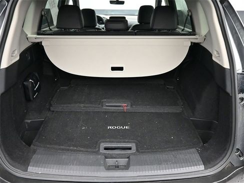 Used 2023 Nissan Rogue SL w/ SL Premium Package image 7
