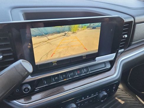 Used 2023 Chevrolet Silverado 1500 LT AWD/4WD image 26