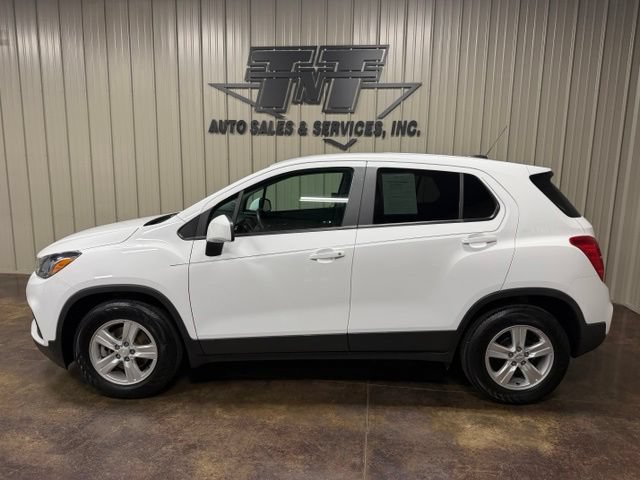Used 2020 Chevrolet Trax LS w/ Tint and Cruise Package FWD image 3