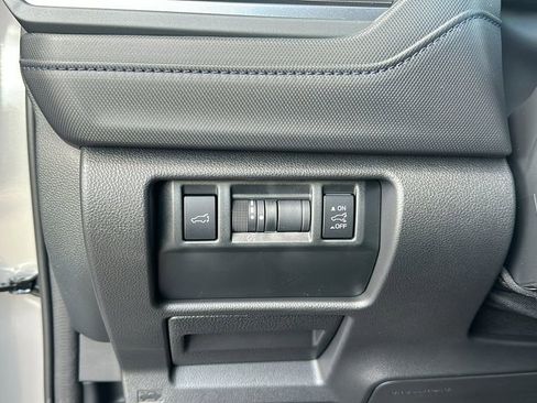 New 2025 Subaru Forester Limited image 19