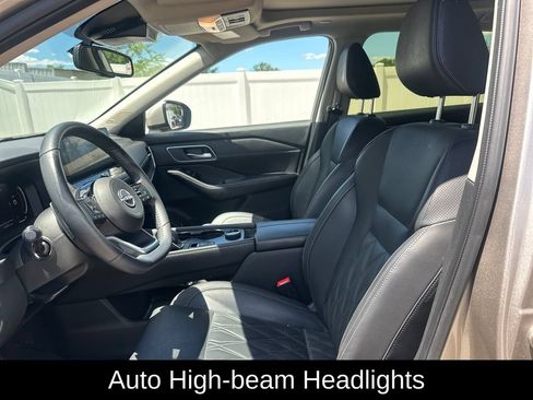 Used 2024 Nissan Rogue Platinum AWD/4WD image 12