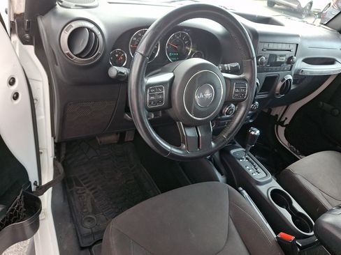 Used 2015 Jeep Wrangler Sport AWD/4WD image 11