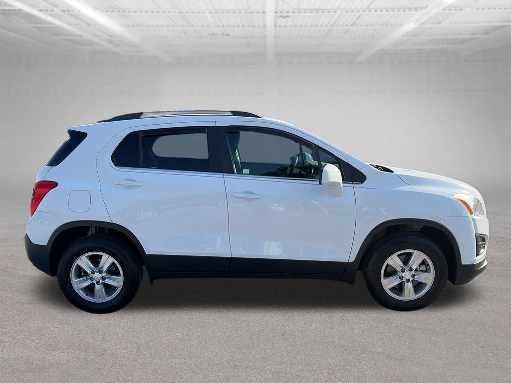 Used 2015 Chevrolet Trax LT w/ LT Plus Package AWD/4WD image 7