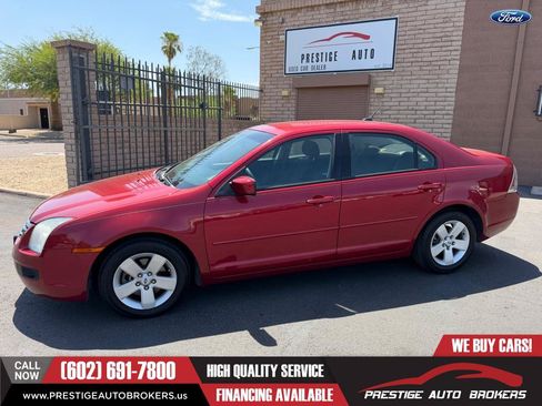 Used 2008 Ford Fusion SE FWD image 3