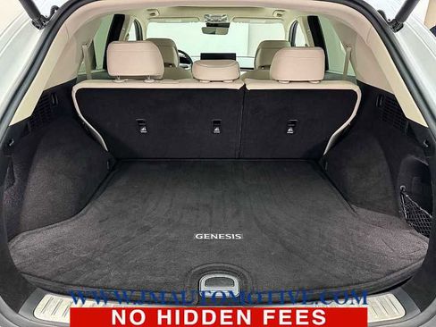 Used 2024 Genesis GV70 2.5T w/ Select Package image 17