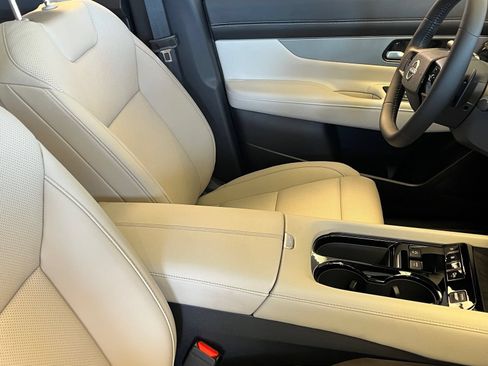 New 2026 Nissan Murano SL AWD/4WD image 9