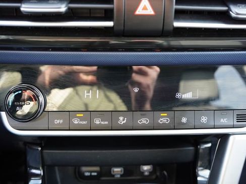 Used 2023 Kia Seltos S image 23