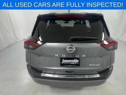 Used 2022 Nissan Rogue SV AWD/4WD image 4